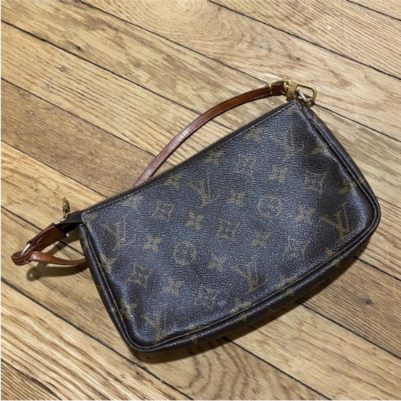 Vintage Louis Vuitton Pochette - Picture 1 of 13